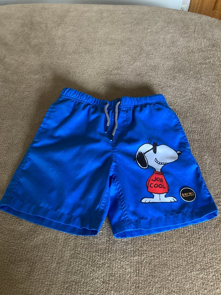 Blauwe zwembroek met snoopy, Schiwi, maat 128, 8 jaar, Sport- of Zwemkleding, Ophalen of Verzenden, Zo goed als nieuw, Jongen