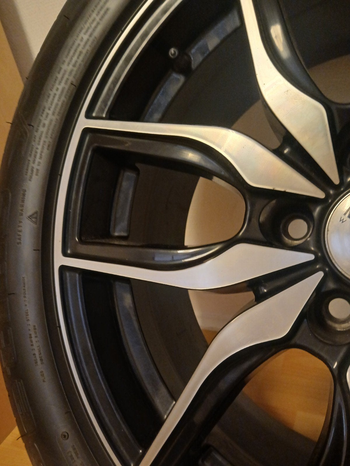 bmw  Monaco MC11 Gloss black velgen met banden!!!  18ich, Auto-onderdelen, 18 inch, Gebruikt, Velg(en), Ophalen of Verzenden