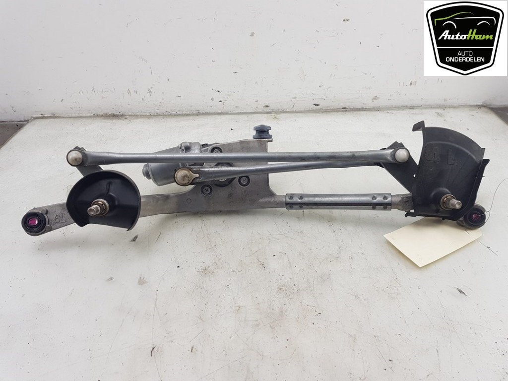 RUITENWISSER MECH + MOTOR Toyota Yaris Cross (PB1 / PJ1), Gebruikt, Kundenbetreuung@toyota.de, Toyota, Toyota-Allee 2
50858  Köln, DE