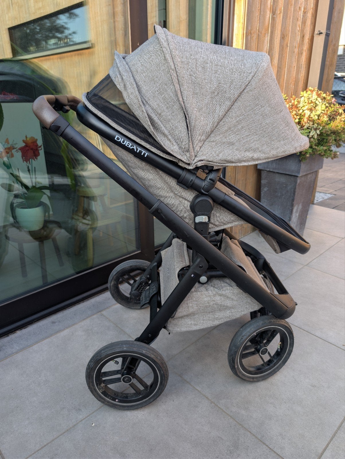Dubatti kinderwagen + accessoires, Kinderen en Baby's, Kinderwagens en Combinaties, Ophalen, Combiwagen, Maxi-Cosi, Verstelbare duwstang