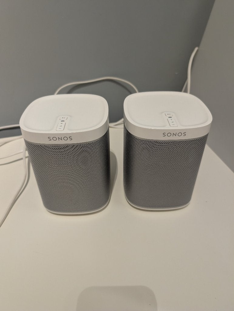 Paire Sonos Play 1 - Etat impeccable - Enceinte Wifi, Compatible son surround/home cinéma, Enlèvement ou Envoi, Comme neuf, Enceinte intelligente