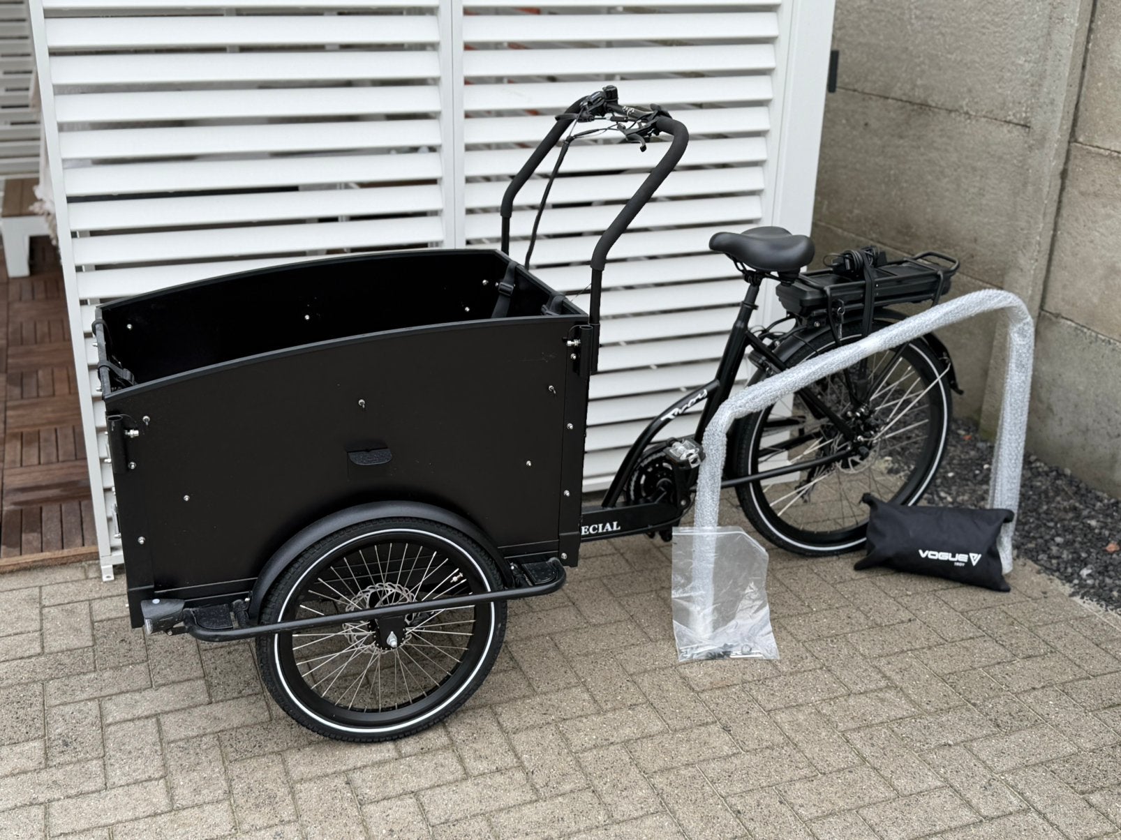 Splinternieuwe elektrische bakfiets–nieuwprijs, Fietsen en Brommers, Ophalen, Zo goed als nieuw