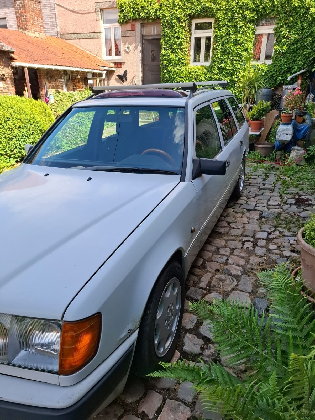 Voiture classique Mercedes Benz 250, Autos, Particulier, Achat