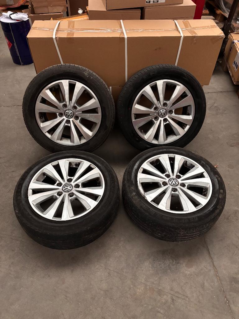 Vend 4 jantes VW 16’, Autos : Pièces & Accessoires, 16 pouces, 205 mm, Enlèvement, Utilisé