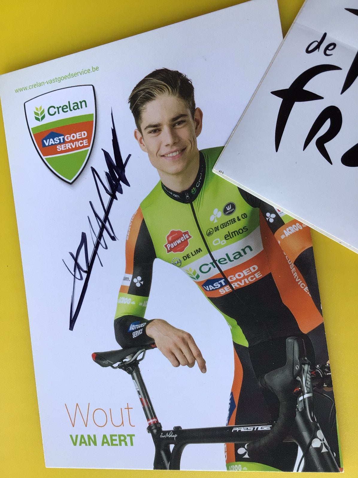 Wielerkaart team crelan wout van aert signe, Verzenden, Zo goed als nieuw