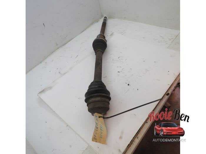 Arbre de transmission avant droit d'un Peugeot 308, -, 3 mois de garantie, Utilisé, -