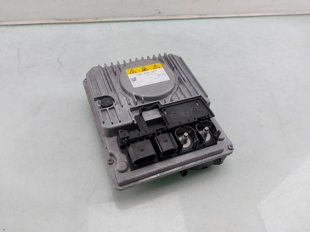 SPANNINGSREGELAAR Audi A3 Sportback (8YA) (|5WA959663|), Info@audi.de, Audi, Audi AG, Gebruikt