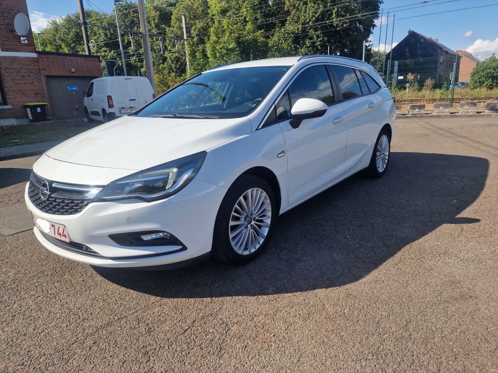 Opel Astra essence 2019, Achat, Boîte manuelle, 5 portes, Break