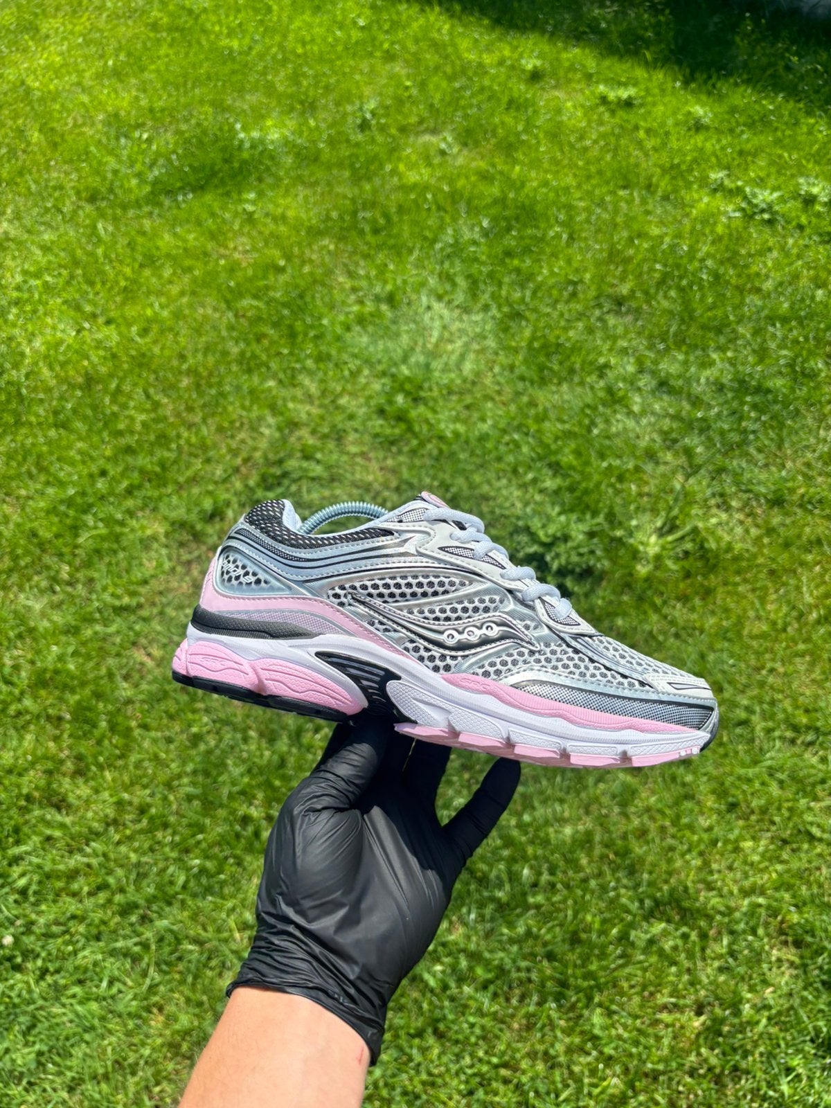 Saucony ProGrid Omni 9 - Grey/Pink, Ophalen of Verzenden, Nieuw, Overige kleuren, Sneakers