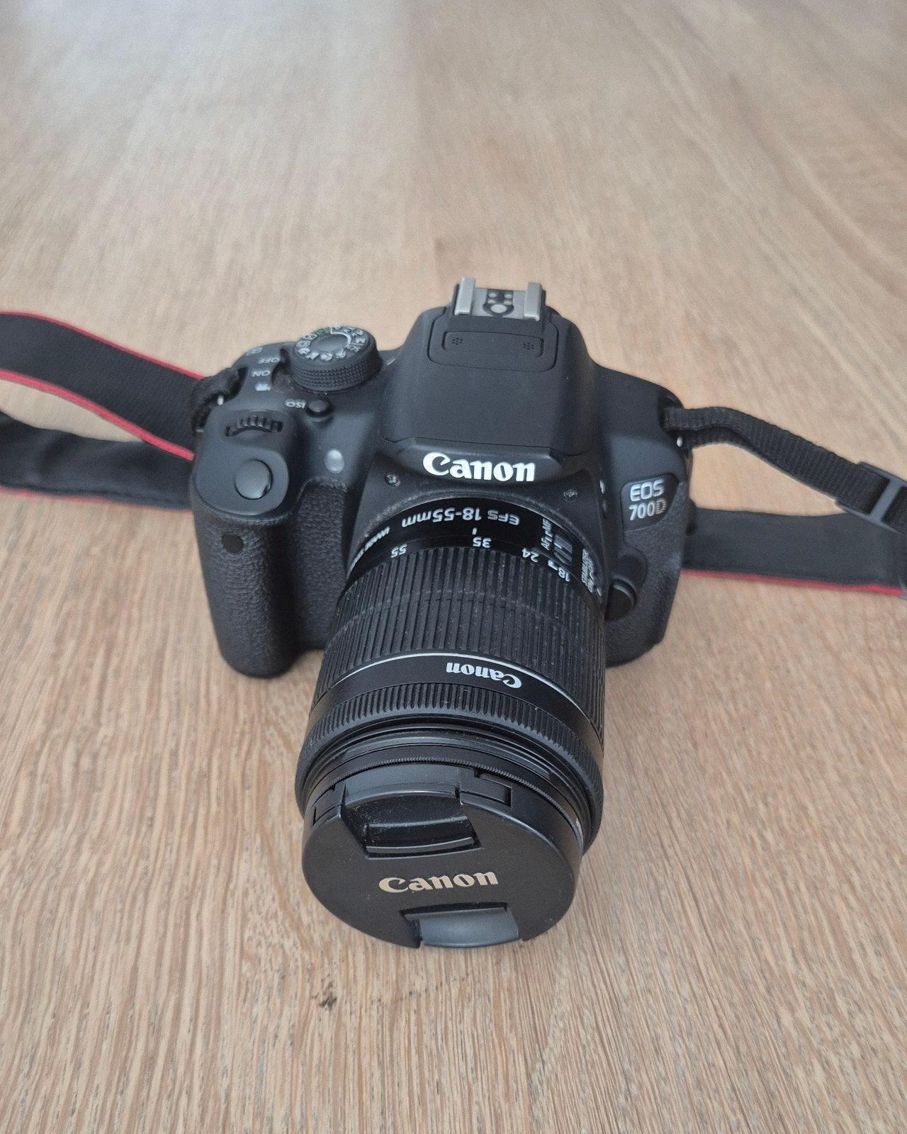 Canon EOS 700D + EF-S 18-55mm IS STM + 2 accu's + oplader, Ophalen, Full HD, Canon, Minder dan 8x