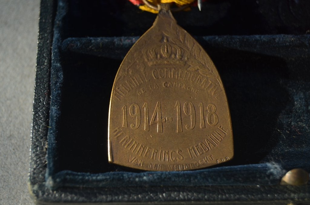 Herinneringsmedaille 1914 - 1918 + Bel. Burg. Ereteken, Ophalen of Verzenden, Landmacht, Lintje, Medaille of Wings