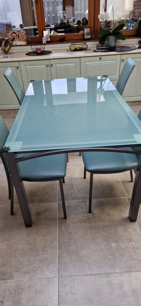 Table de cuisine en verre avec 4 chaises, Maison & Meubles, Tables | Tables à manger, Verre