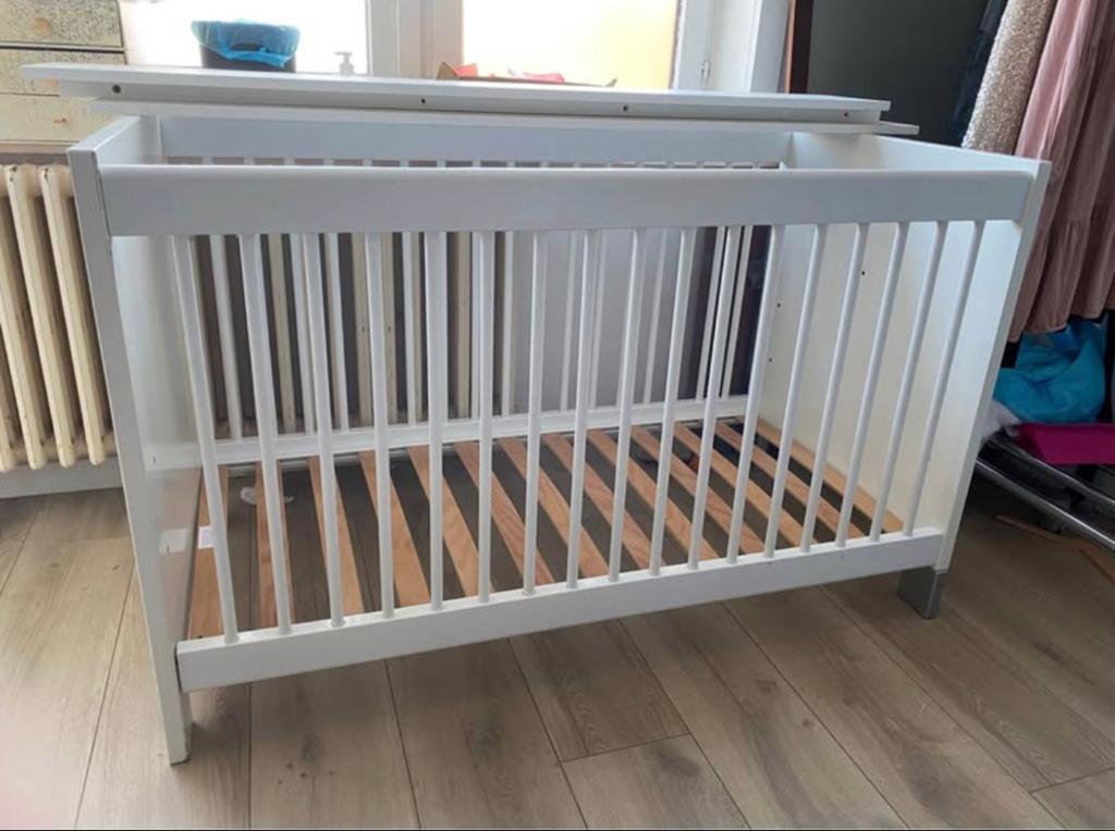Babybedje, Kinderen en Baby's, Kinderkamer | Bedden, Ophalen, Zo goed als nieuw