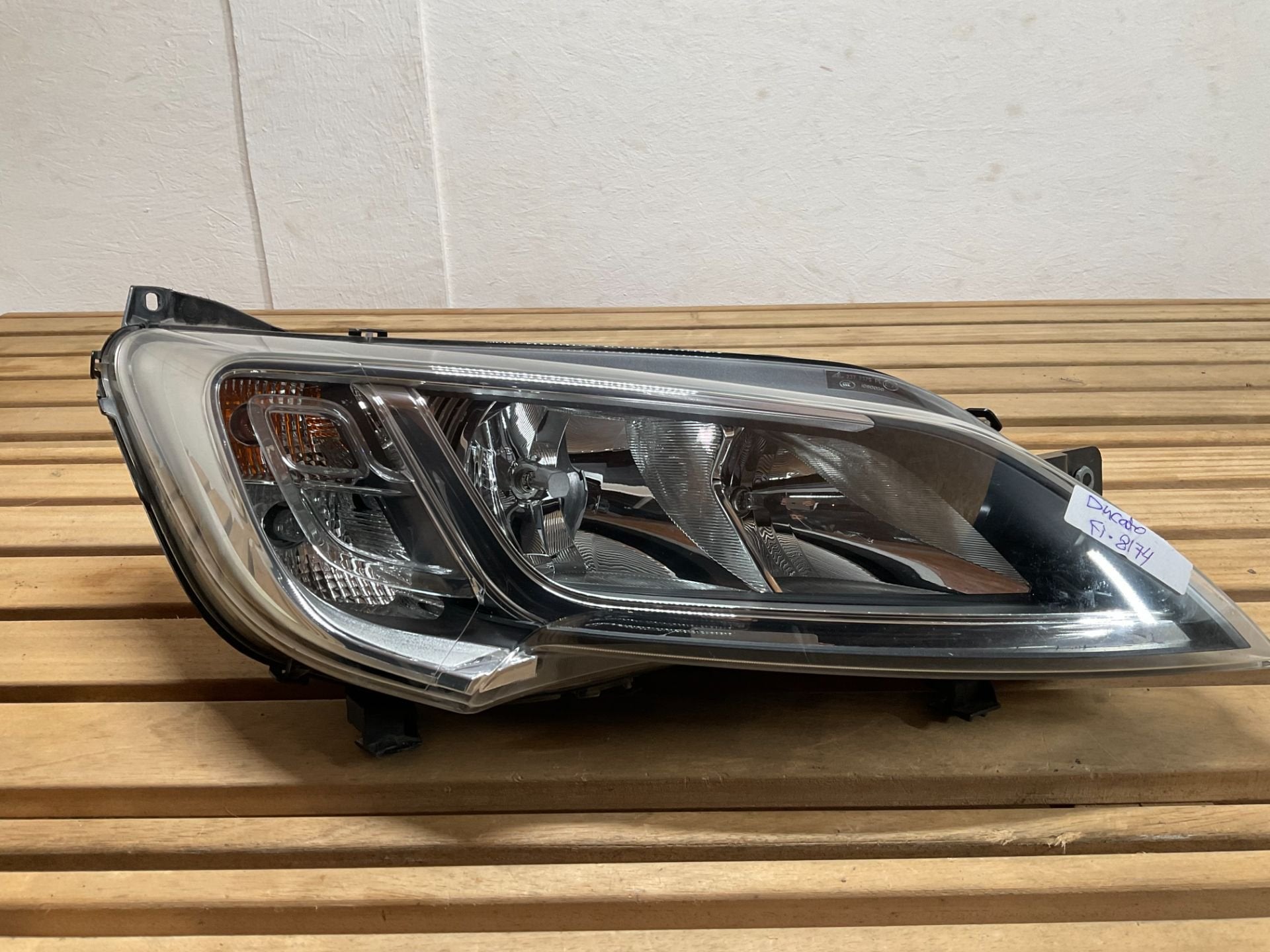 Phare Fiat Ducato 1394418080 droit Fi-8174, Stellantis Europe S.p.A., Info@stellantis.com, Utilisé, Corso Giovanni Agnelli 200
10135  Turin, IT