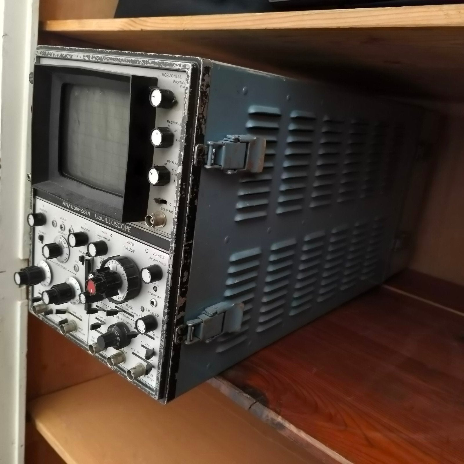Vieil Oscilloscope Hewlett Packard à donner, TV, Hi-fi & Vidéo, Enlèvement