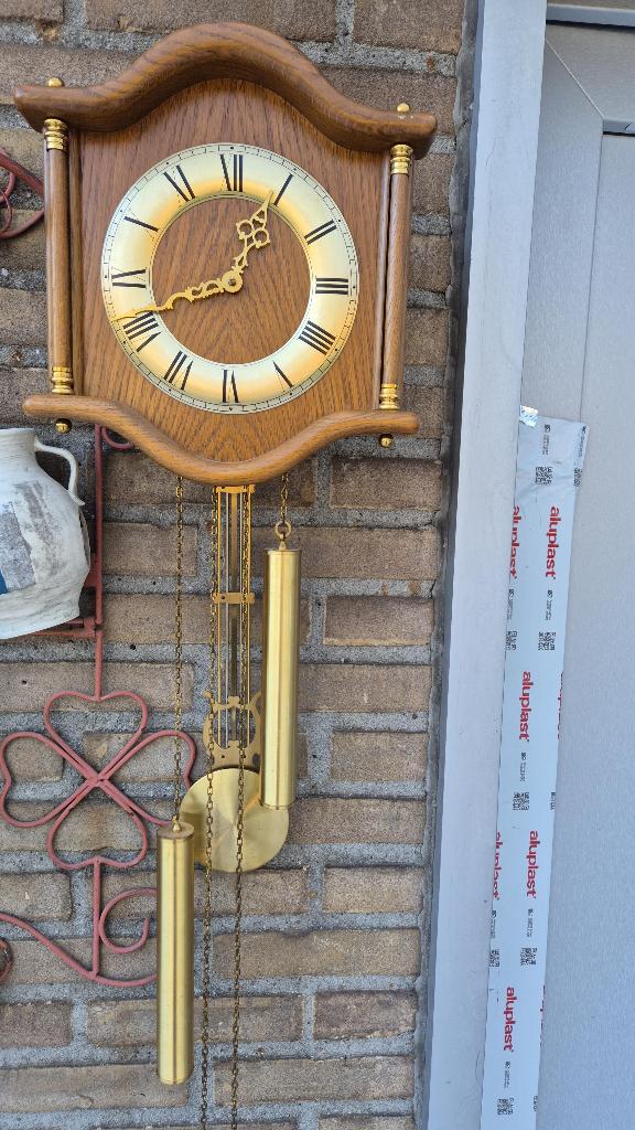 Wand Klok Franz Hermle ,2 gewichte  Goldkleur H = 30 cm ,, Ophalen, Zo goed als nieuw, Analoog, Wandklok
