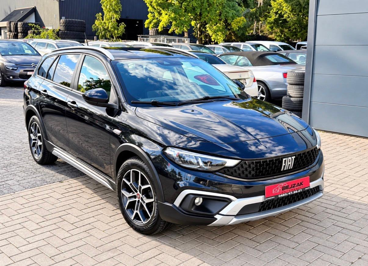 Fiat Tipo Cross 1.6d 130PK Nieuwstaat 1j garantie 86.000km, Voorwielaandrijving, https://public.car-pass.be/vhr/7b526536-0c6e-4f43-bd6f-77f4367d12e4