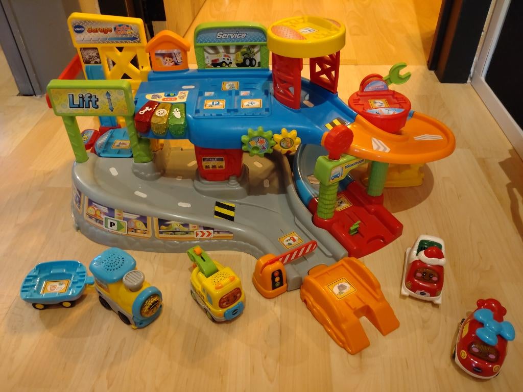 Vtech - Mijn eerste Garage - Toet Toet Bolides, Ophalen, Gebruikt, 2 tot 4 jaar