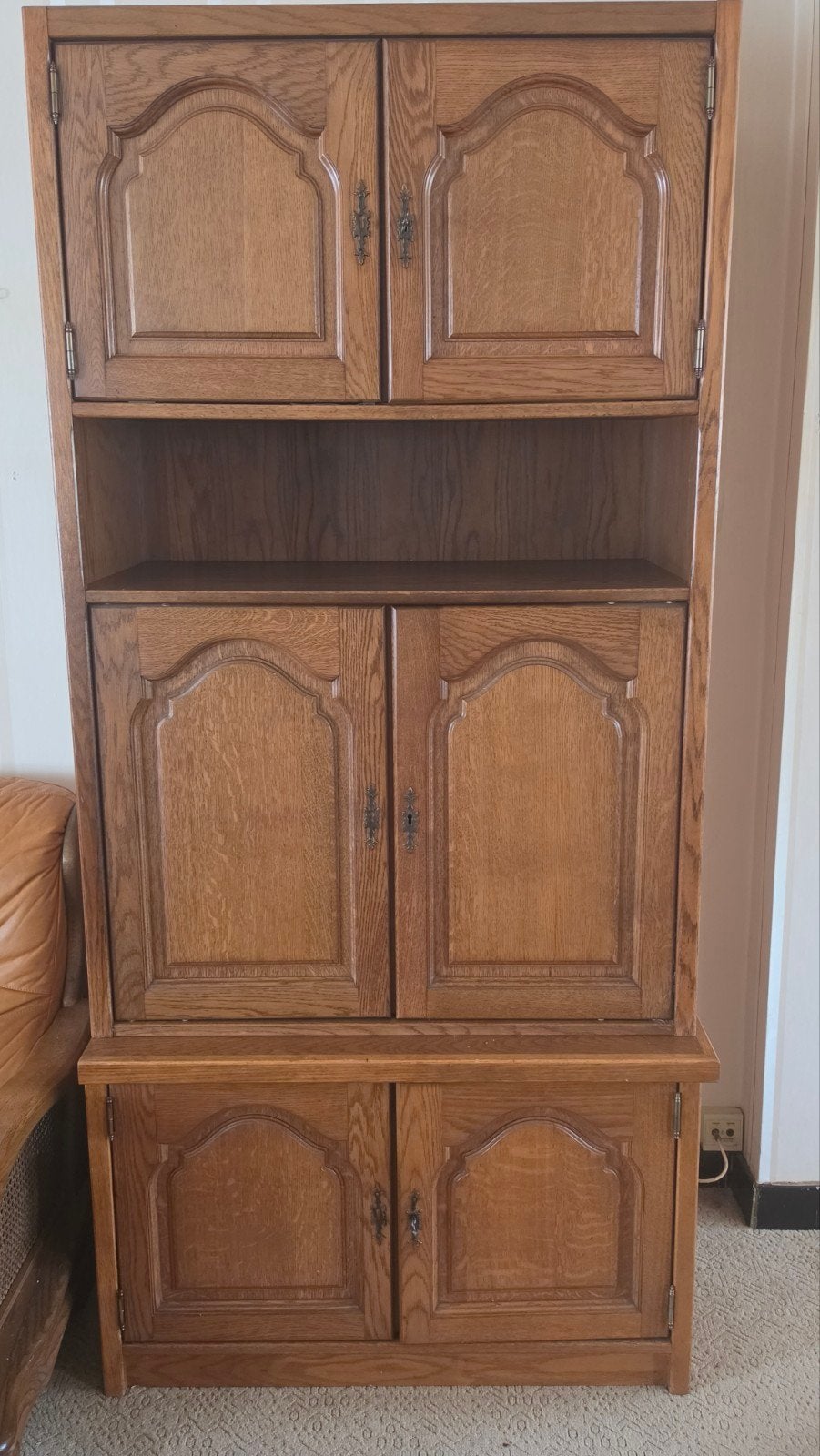 TV kast, Ophalen