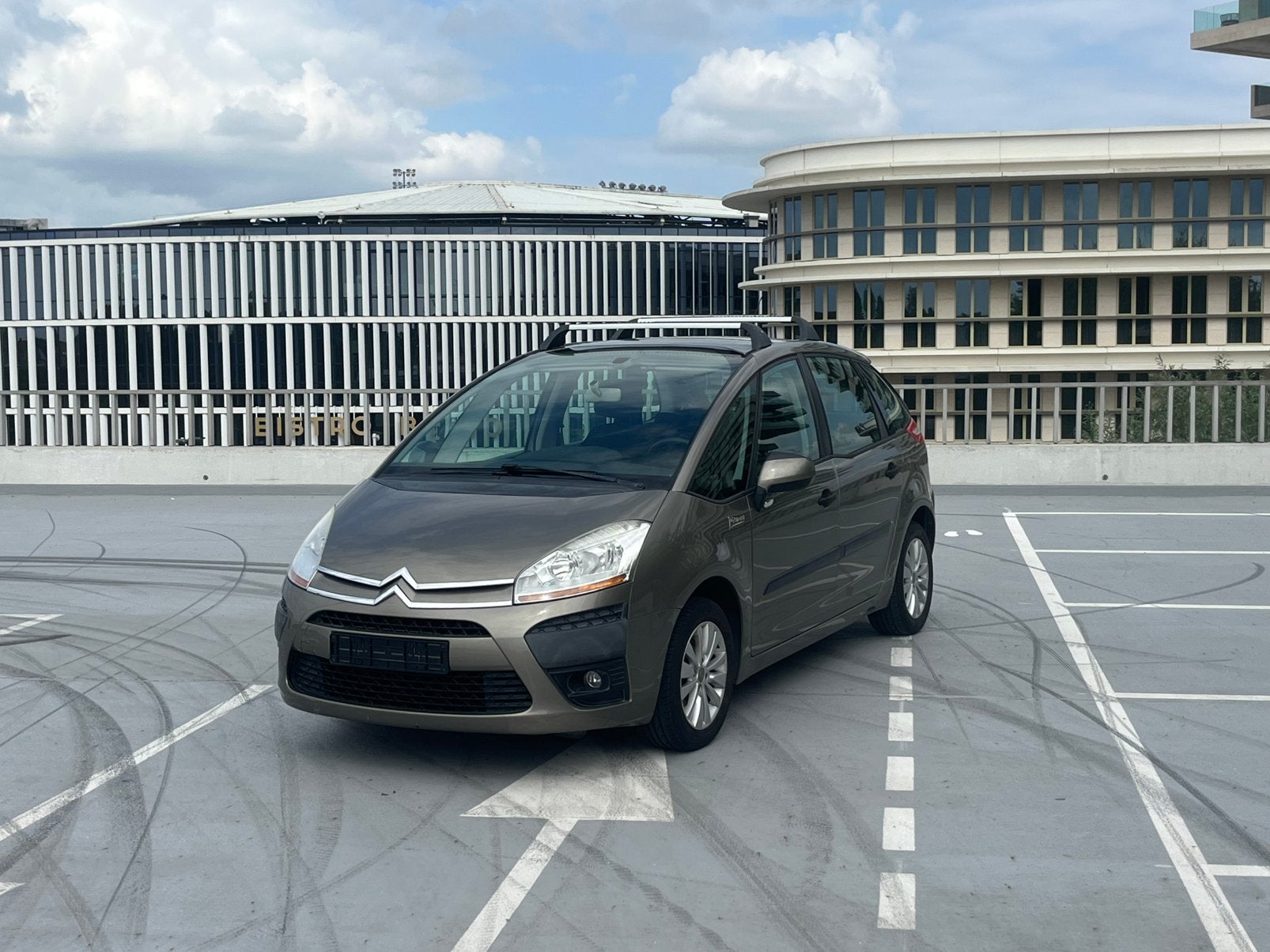 Citroen C4 Picasso - 49.000KM!!!, Auto's, Citroën, Voorwielaandrijving, 174 g/km, Zwart, 4 cilinders