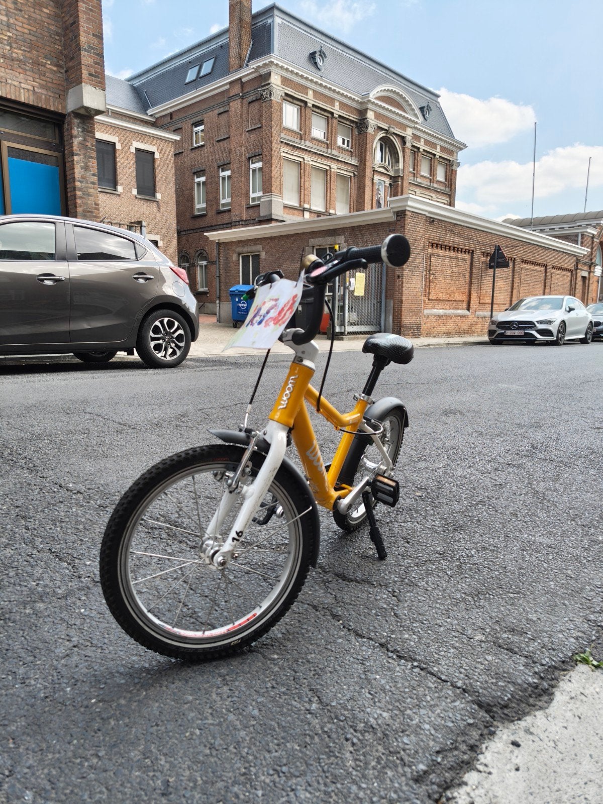 Kinderfiets WOOM 3 - geel, Ophalen, Zo goed als nieuw
