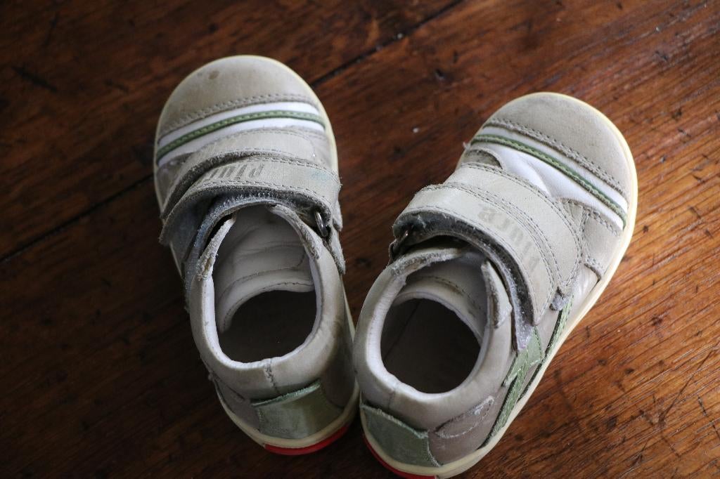 kinderschoenen (jongen) maat 20 van P.I.U.R.E, Garçon, Comme neuf, Enlèvement, Chaussures