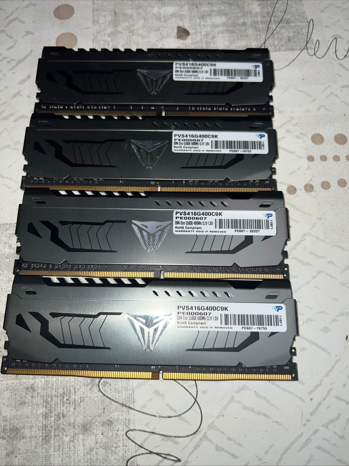 4 latjes DDR 4 in zeer goede staat elke 8 gb of 32 gb te, Computers en Software, Gebruikt, DDR4, 8 GB, Ophalen of Verzenden