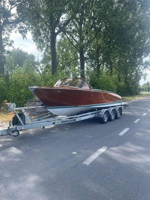 Italiaanse klassieker, type Riva Ariston, Watersport en Boten, Overige merken, Binnenboordmotor, 2 m, 1.50 - 1.70 meter