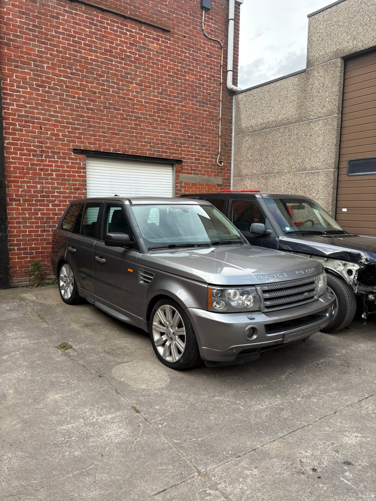 Range rover sport tekoop hogedrukpomp kapot demarreerd nog, Auto's, Automaat, Zwart, Leder, Particulier