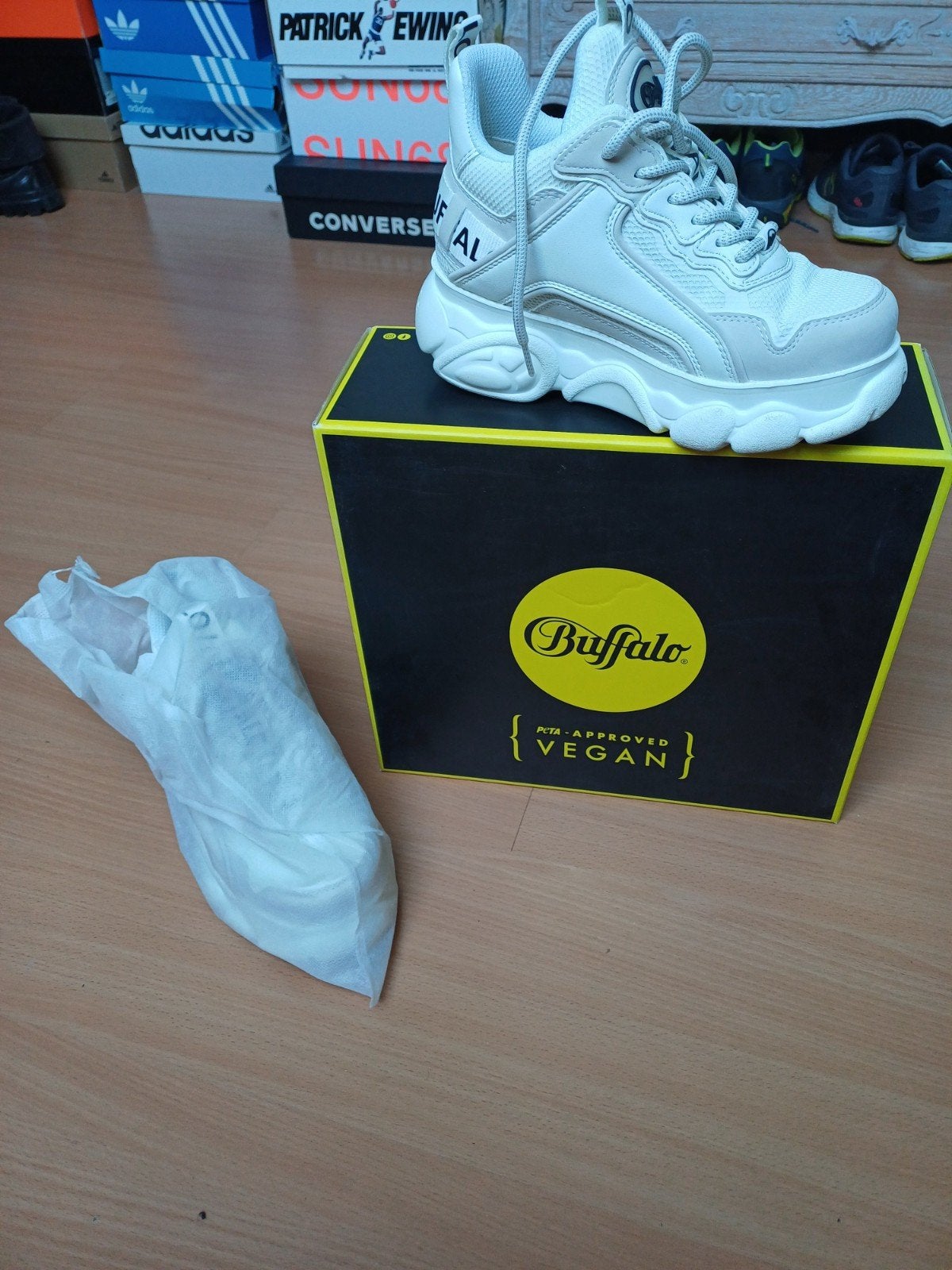Basket Buffalo blanche, Vêtements | Femmes, Chaussures, Sneakers et Baskets, BUFFALO, Comme neuf, Enlèvement