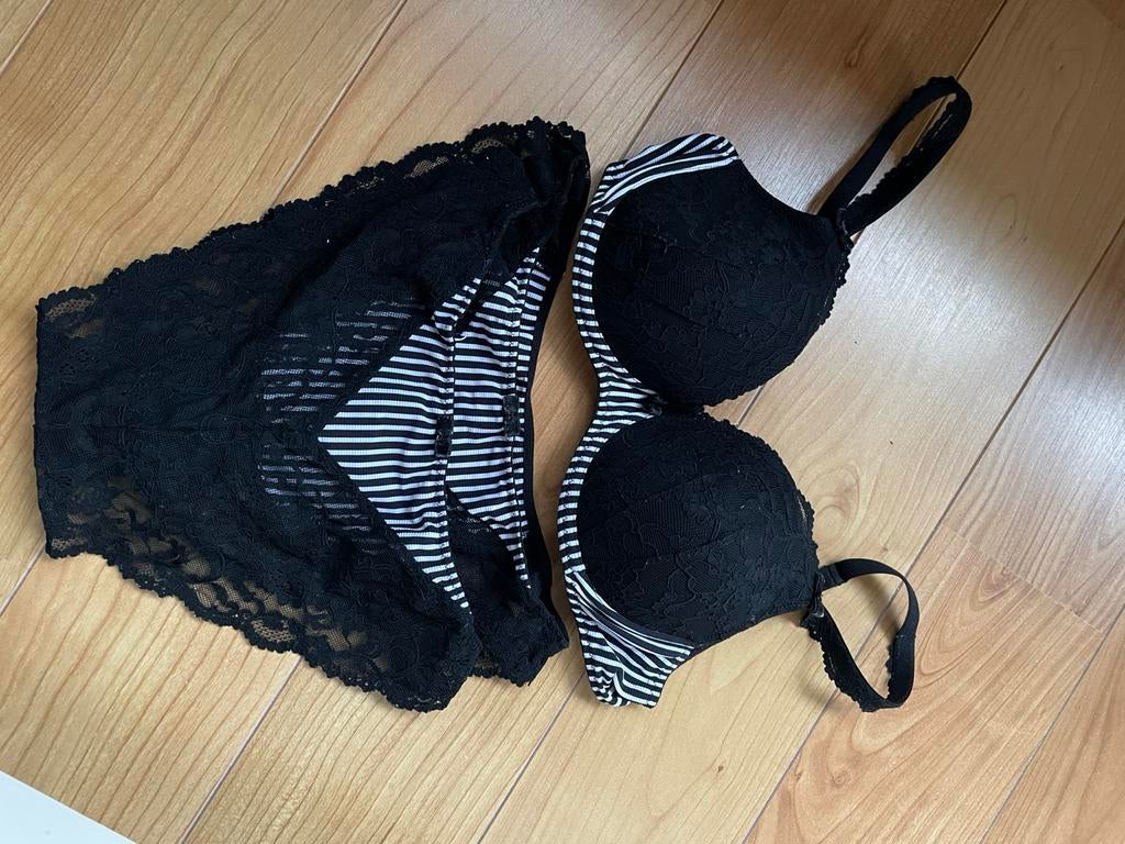 Mooi set Marie Jo bh en 2 slips, Enlèvement ou Envoi, Soutien-gorge