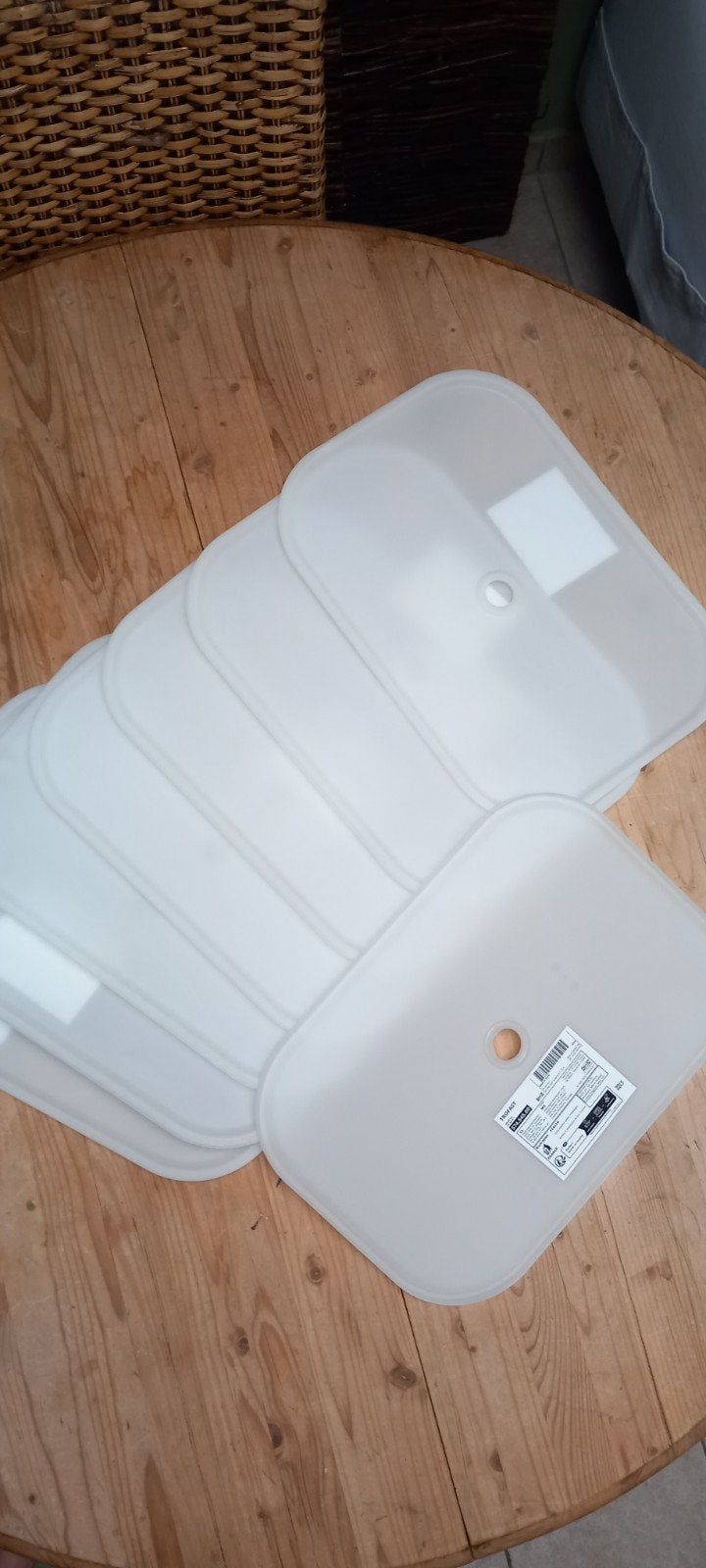 Ikea trofast deksel, Enlèvement