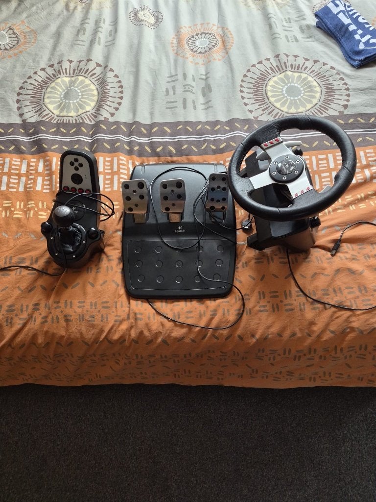 Logitech G27, Consoles de jeu & Jeux vidéo, Transmission directe, Volant de course, Comme neuf, Enlèvement