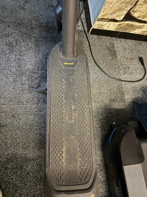 step, Fietsen en Brommers, Steps, Ophalen, Zo goed als nieuw, Elektrische step (E-scooter), Ninebot