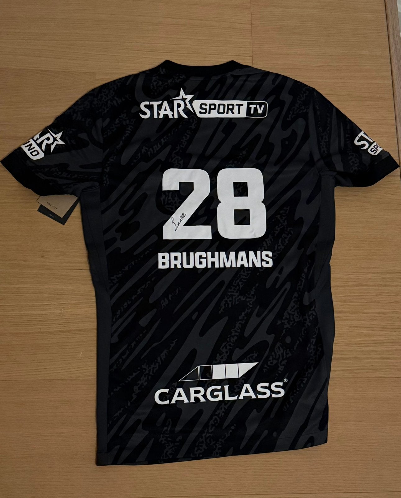 Gesigneerd krc genk shirt brughmans nieuw, Verzamelen, Sportartikelen en Voetbal, Ophalen of Verzenden, Zo goed als nieuw, Shirt