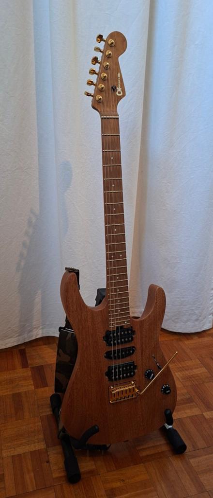 Charvel DK24 HSH 2PT CM Mahogany in absolute perfecte staat, Muziek en Instrumenten, Snaarinstrumenten | Gitaren | Bas, Zo goed als nieuw