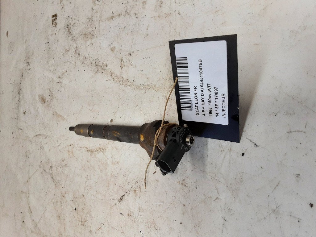 INJECTEUR Seat Leon (5FB) (01-2012/08-2020) (04L130277AK), Seat Deutschland GmbH, Service@seat.de, Utilisé, Seat