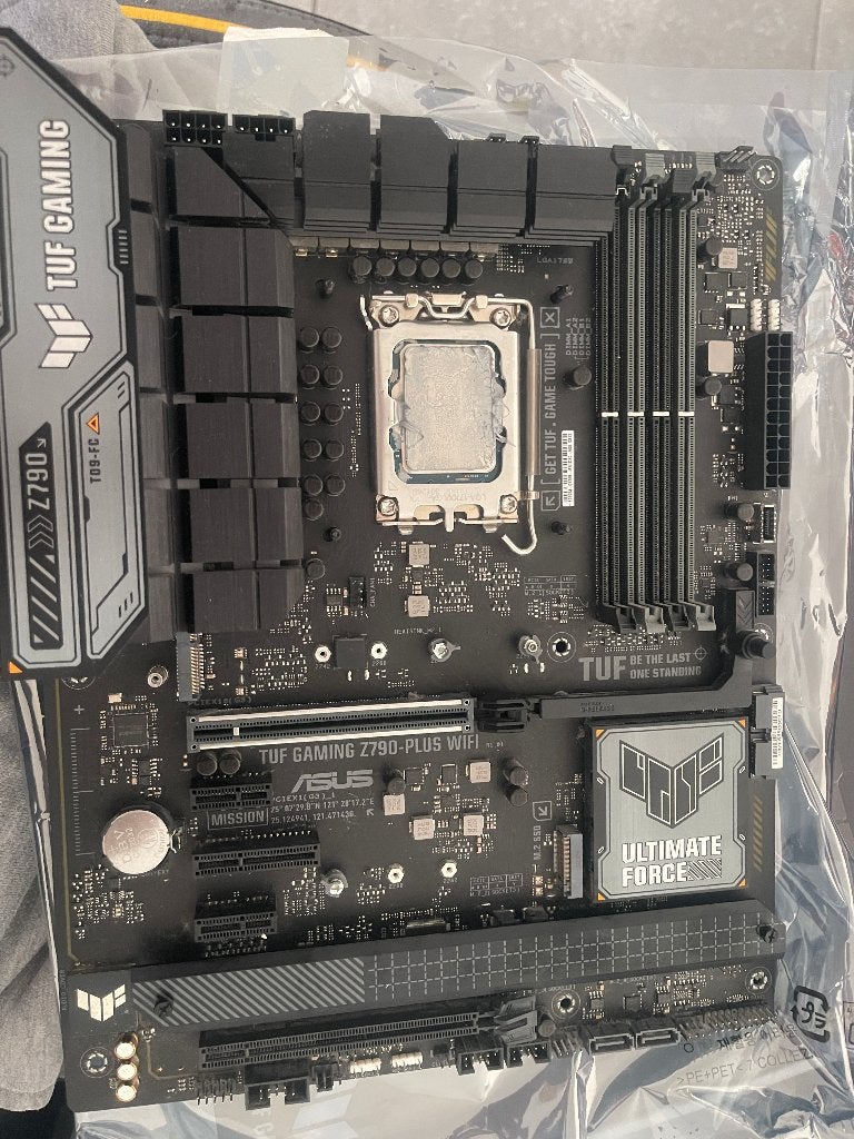 ASUS TUF Z790-PLUS WIFI DDR5, Enlèvement, Utilisé, Intel, DDR5