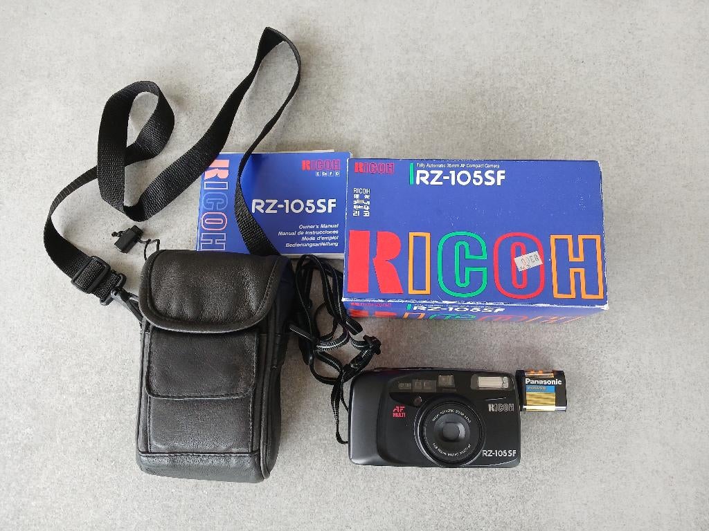 Analoog fototoestel Ricoh RZ-105 SF met toebehoren, Enlèvement ou Envoi, Utilisé, Compact, Autres Marques