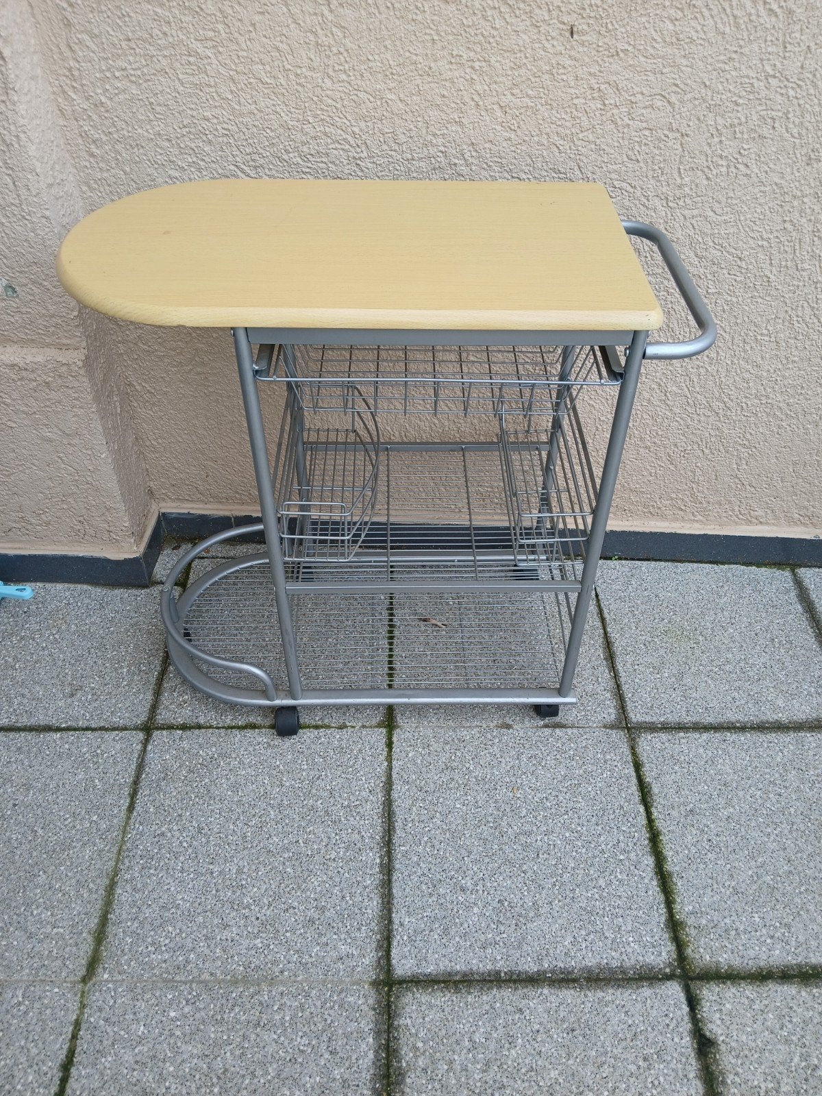 table sur roulettes, Enlèvement