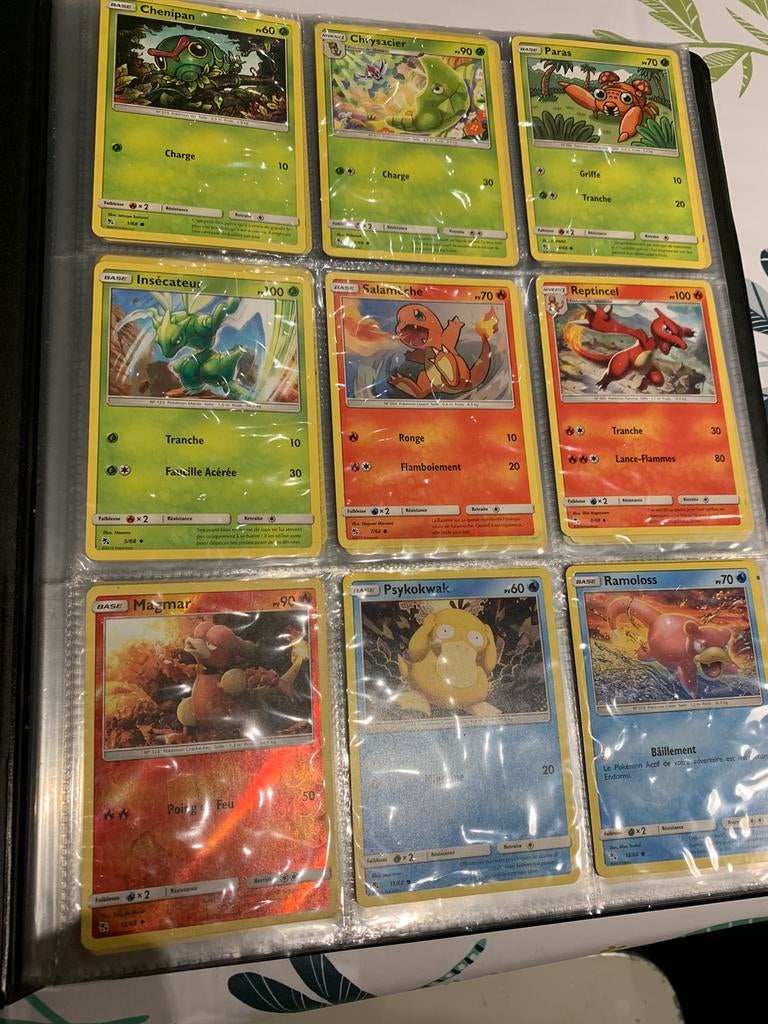Cartes Pokémon & Tin box - Destinées occultes, Hobby en Vrije tijd, Verzamelkaartspellen | Pokémon, Ophalen of Verzenden, Zo goed als nieuw