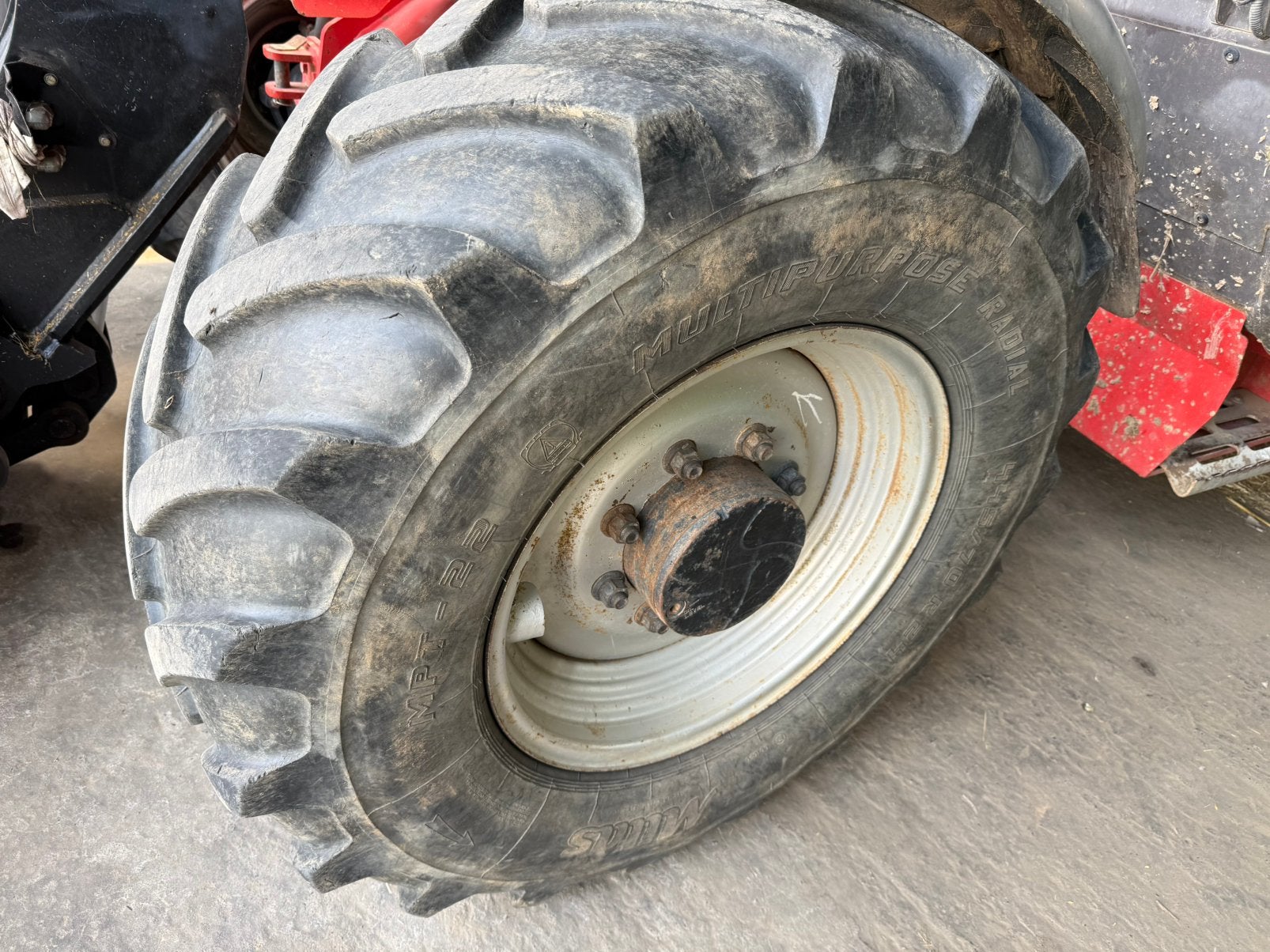 Pneus Manitou 445/70 R24, Articles professionnels, Enlèvement