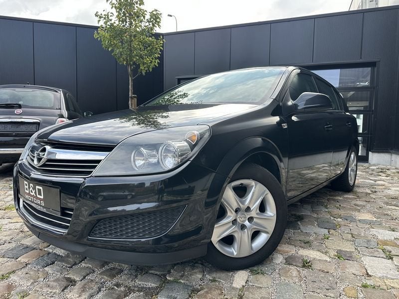 Opel Astra, Auto's, Voorwielaandrijving, Euro 5, Stof, Gebruikt