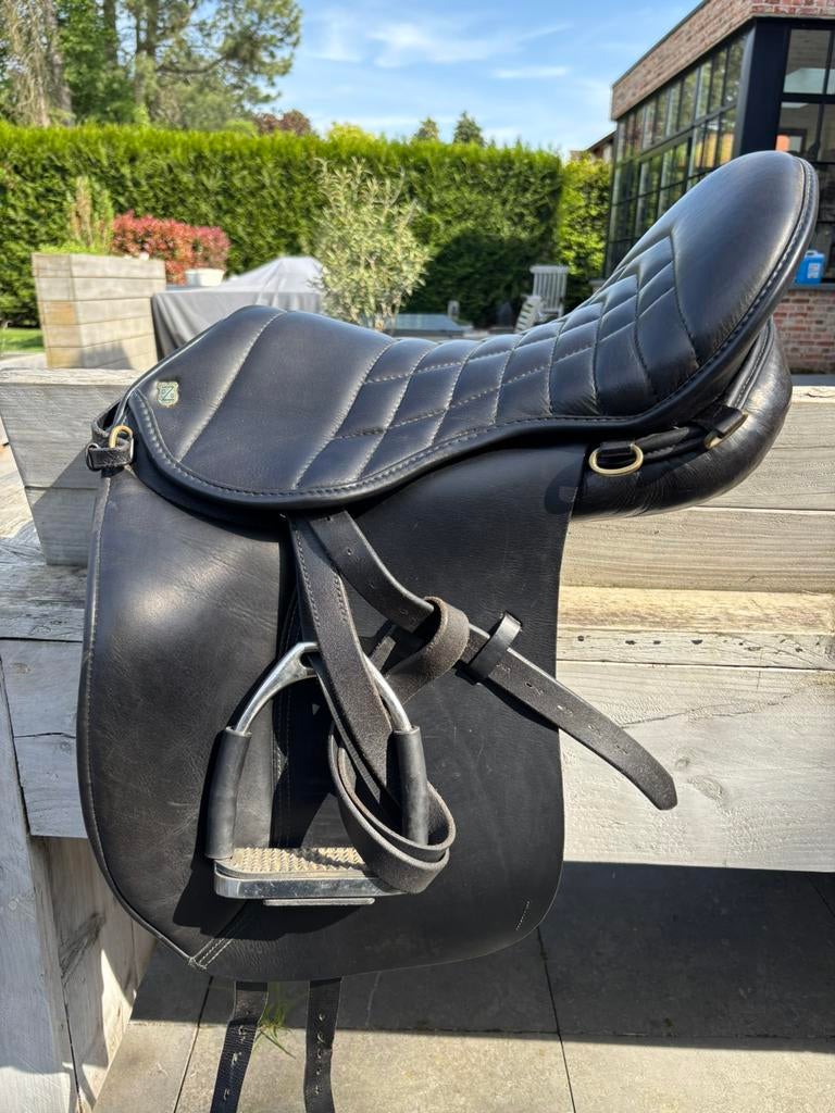 Massimo zadel in ZEER goede staat, Animaux & Accessoires, Chevaux & Poneys | Selles, Comme neuf, Enlèvement