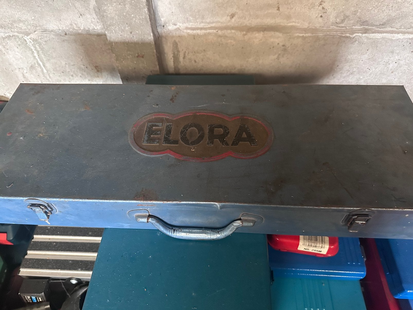 Elora doppendoos tot 80mm, Ophalen, Zo goed als nieuw