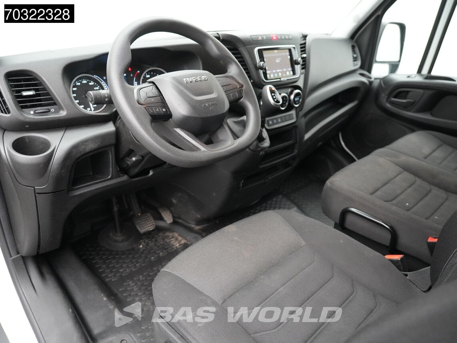 Iveco Daily 35S16 Schade/Damage! Automaat L3H2 160PK Airco C, Auto's, Automaat, Stof, Gebruikt, Euro 6