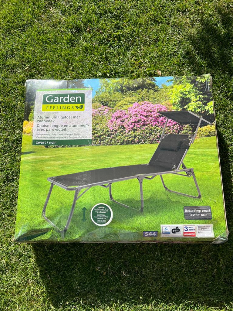 Ligzetel/ligbed 2 stuks (1 nieuw, 1 gebruikt) zwart, Tuin en Terras, Ligbedden, Ophalen, Nieuw, Aluminium