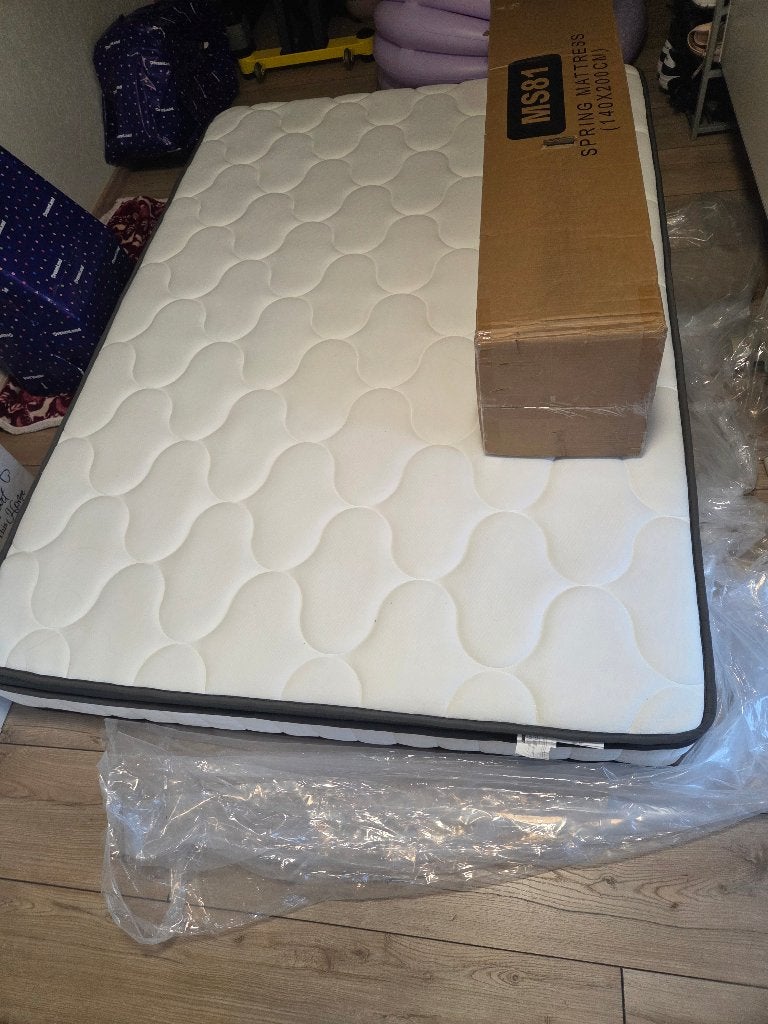 Nieuwe matras 140 cm en nieuwe lattenbodem, Ophalen, Nieuw, 140 cm, Matras
