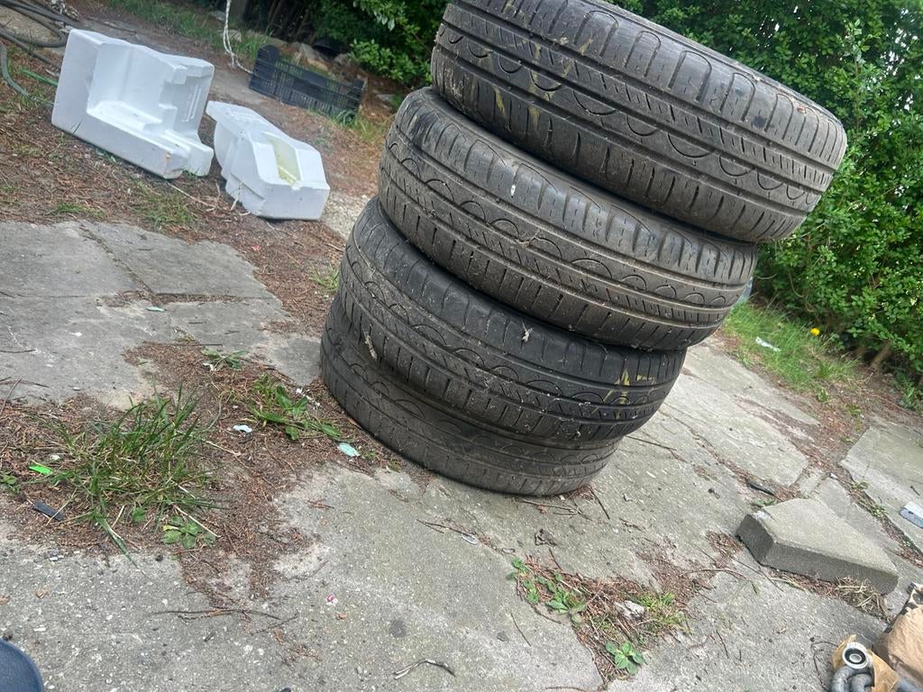 Banden 165/65 R 14T per stuk, Ophalen, Zo goed als nieuw