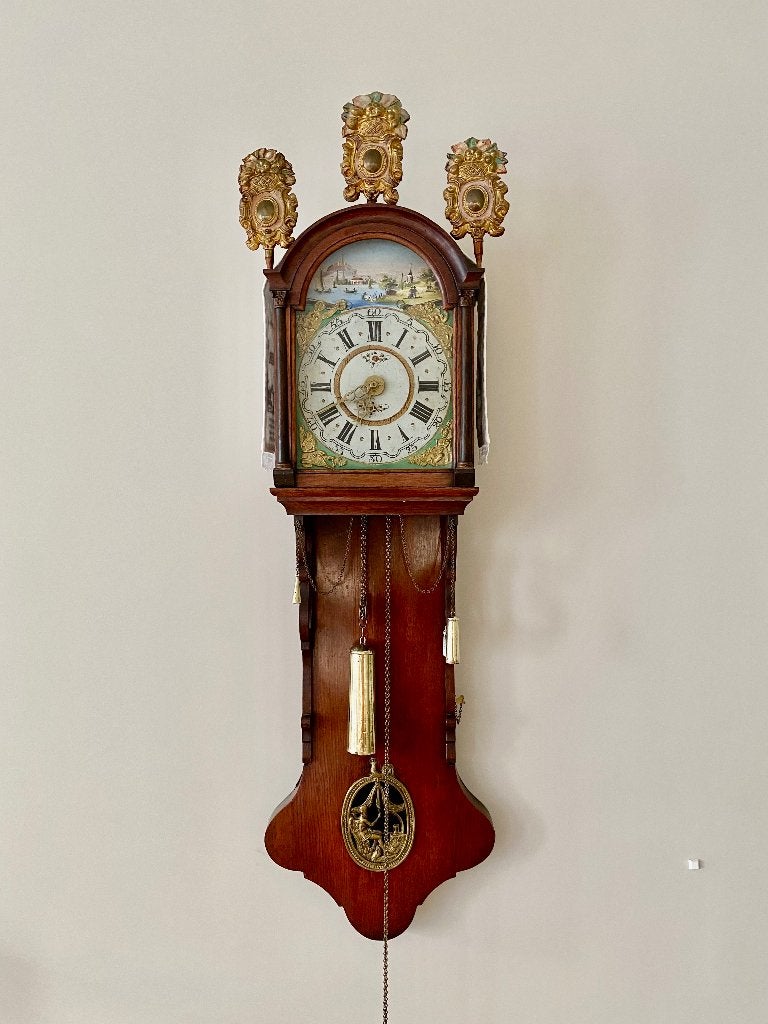 Horloge arrière frisonne antique, Enlèvement